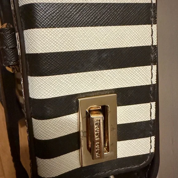 Black and White Striped Handbag Henri Bendel - Picture 11 of 14
